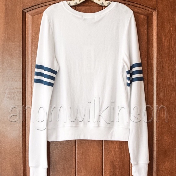 🔥🔥 WILDFOX We The Brave Baggy Beach Jumper - Picture 4 of 4